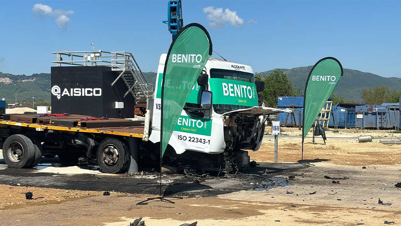 CRASH TEST: DEFENDRE M30 HM3009FR FR – pilona fixa antiterrorista