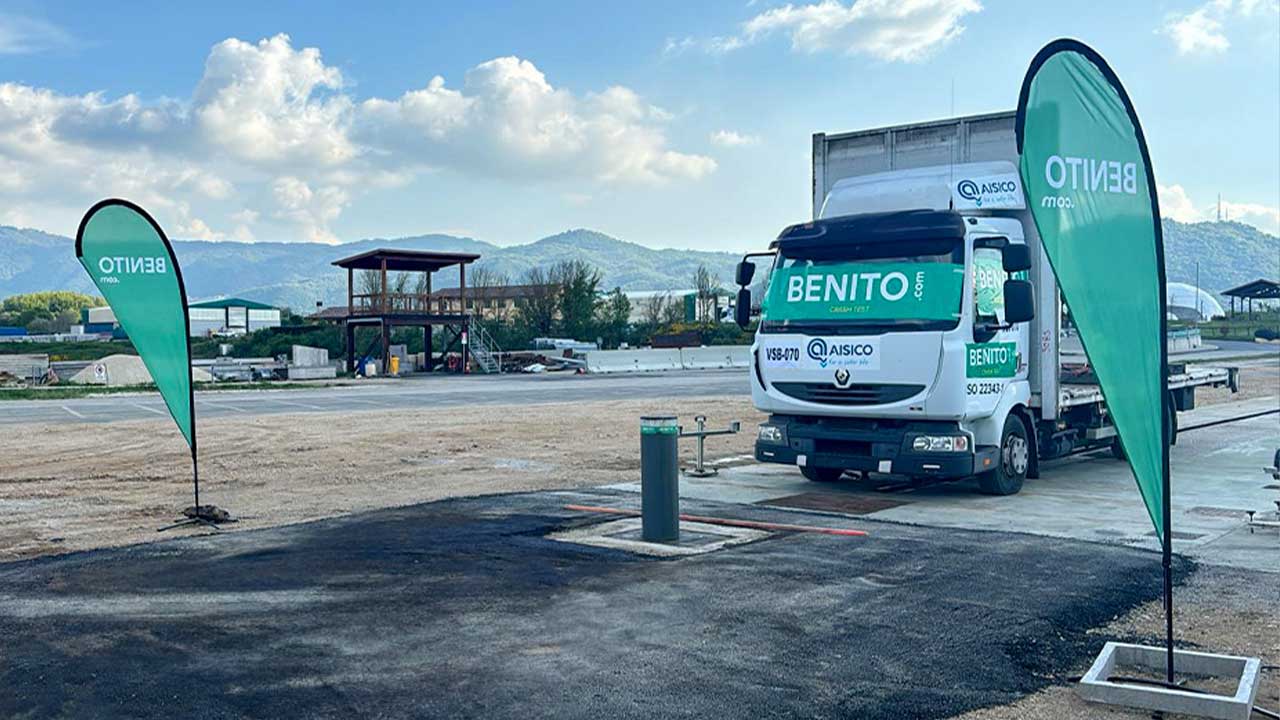 CRASH TEST: DEFENDRE M30 HM3009 S – Pilona automàtica antiterrorista