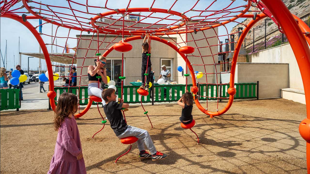 Parc infantil al port del Garraf