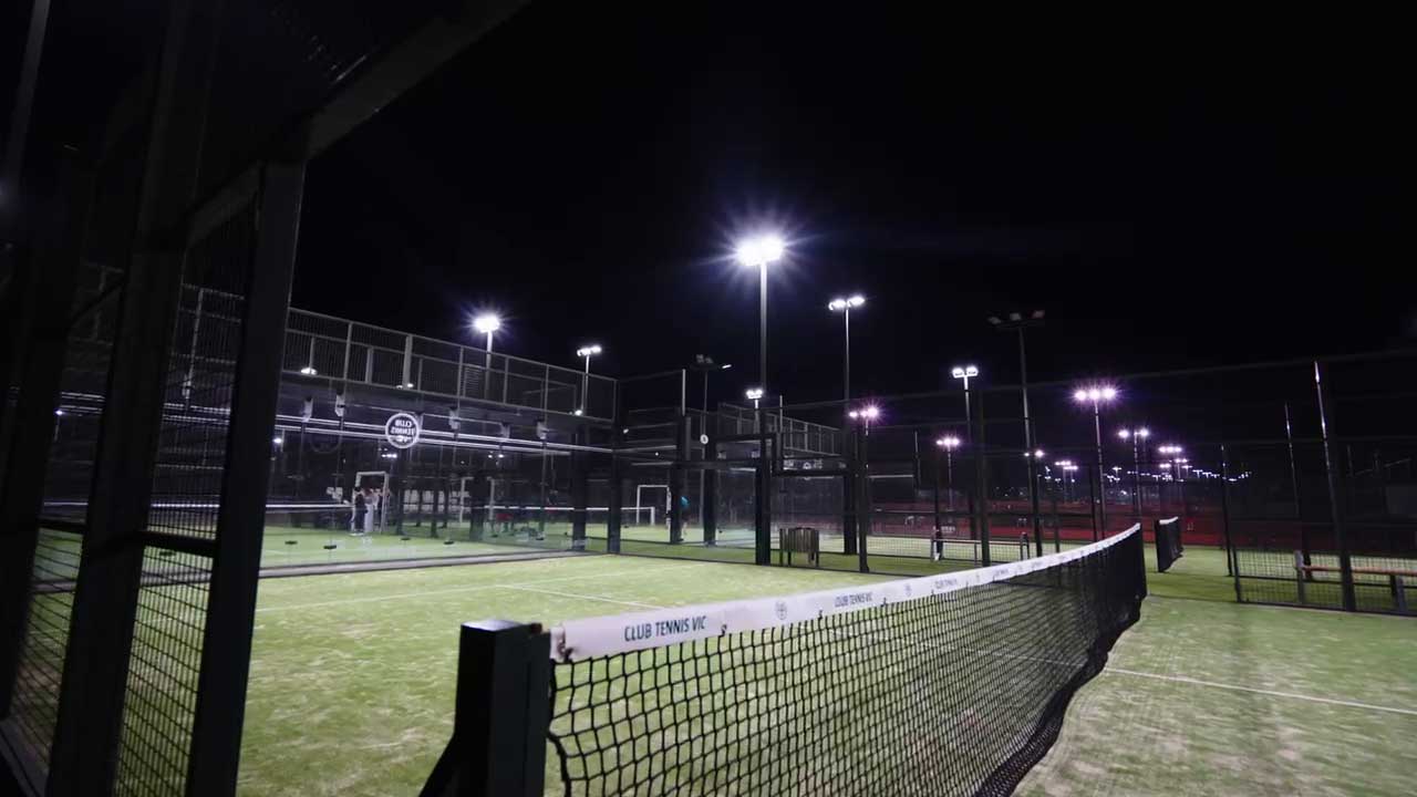 Projectors esportius MILAN al Club Tennis Vic
